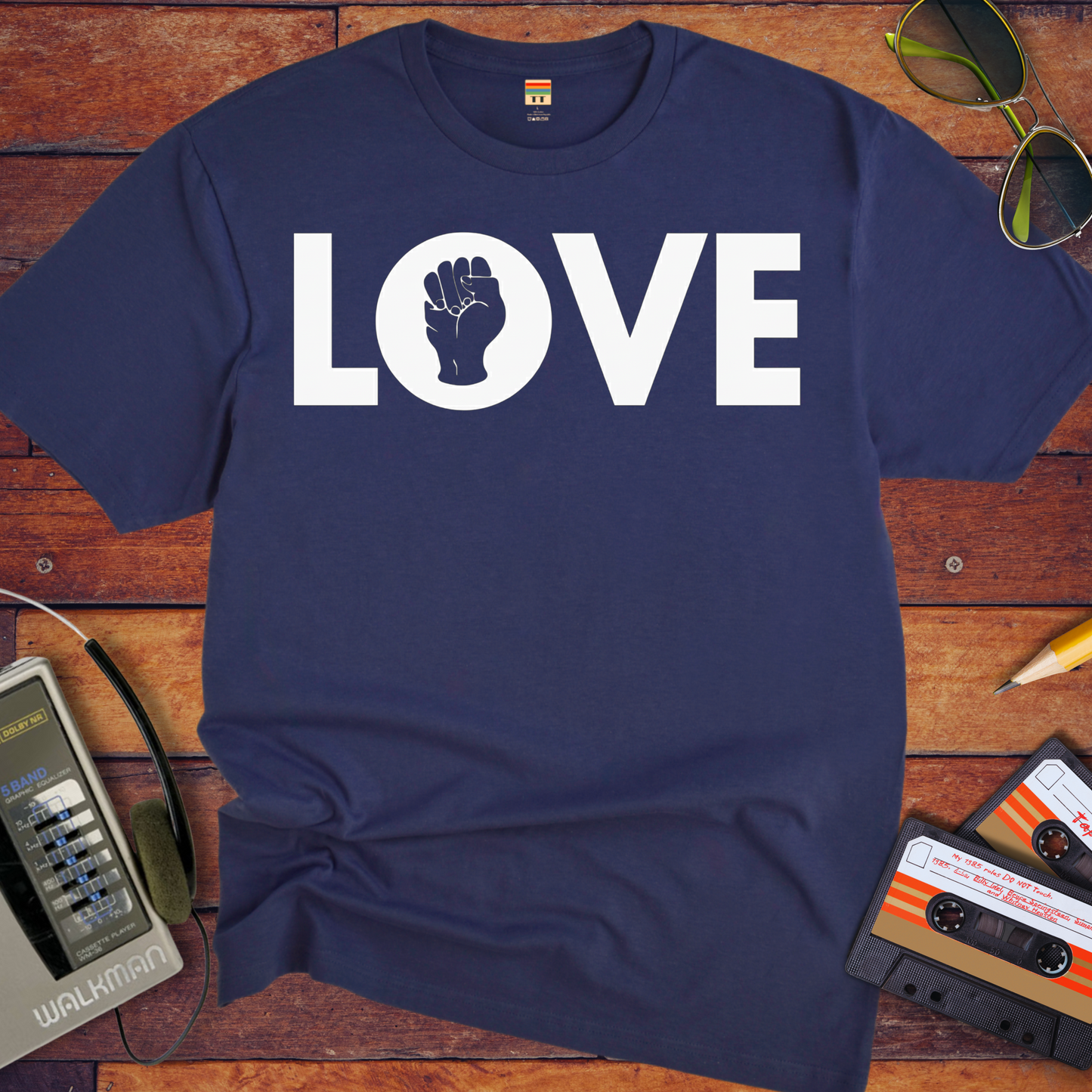 'Love' T-Shirt