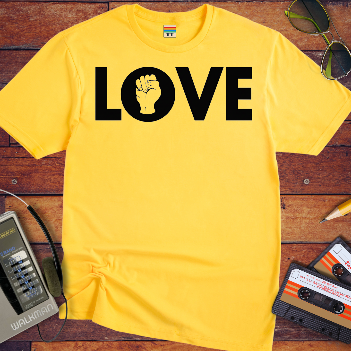 'Love' T-Shirt