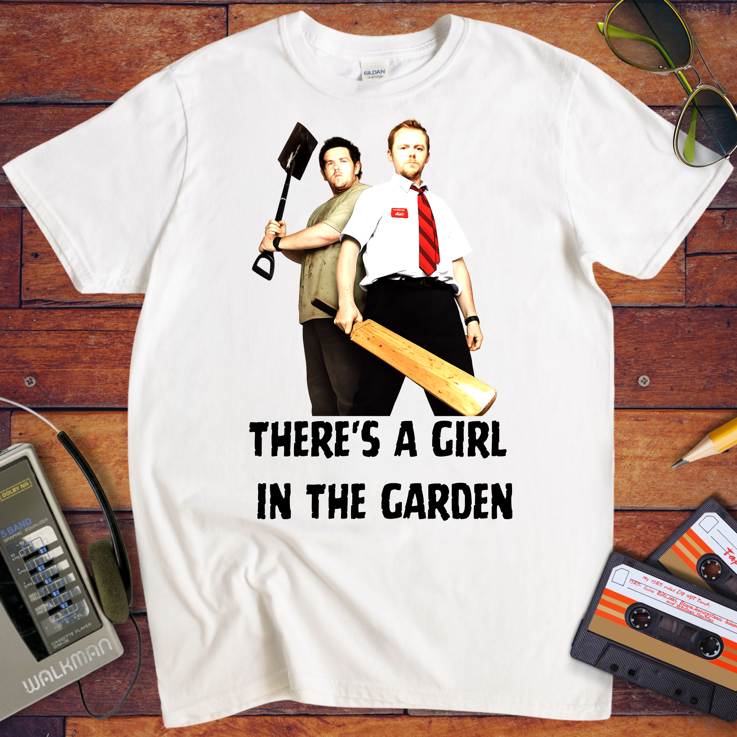 'It's a girl in the garden' Funny T-Shirt