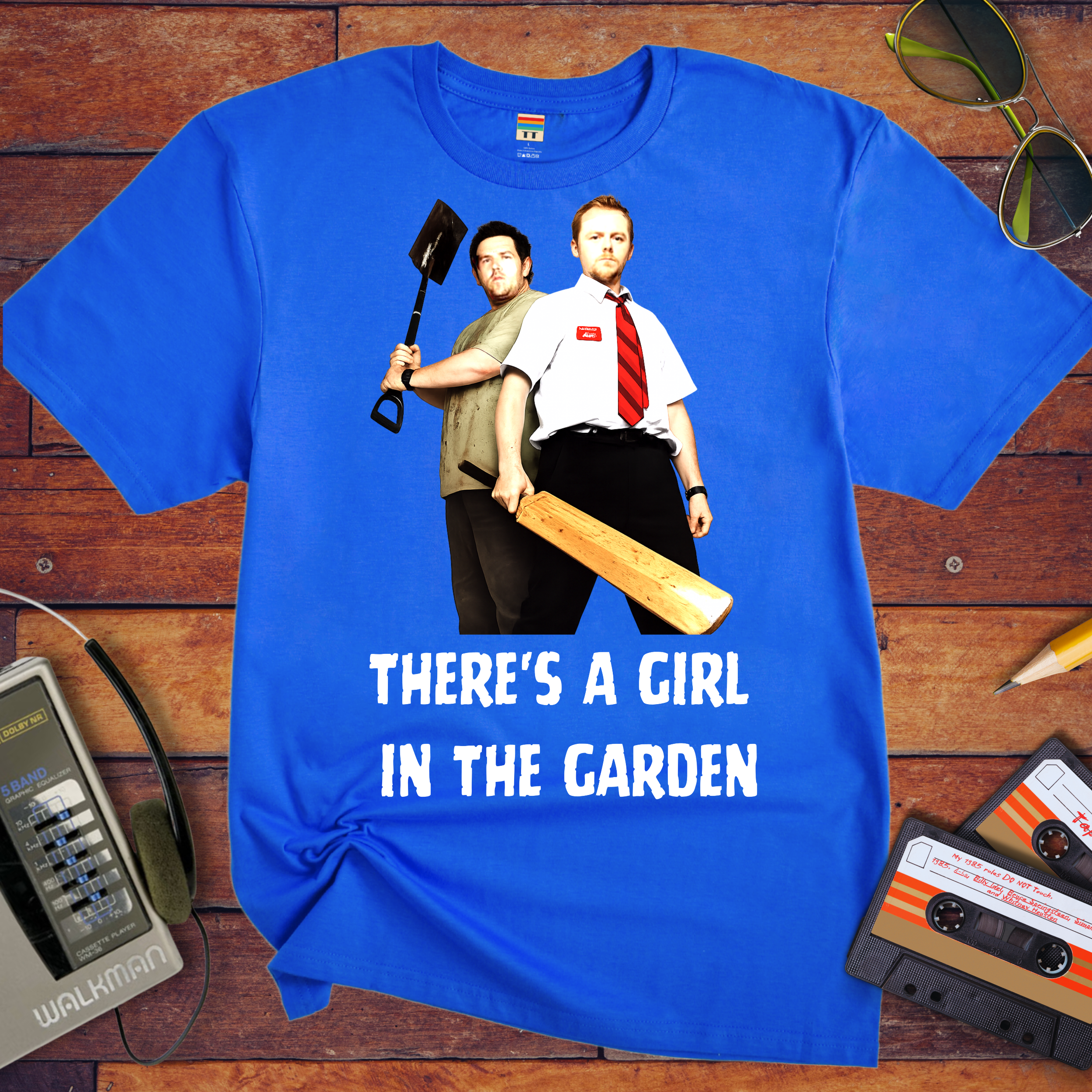 'It's a girl in the garden' Funny T-Shirt