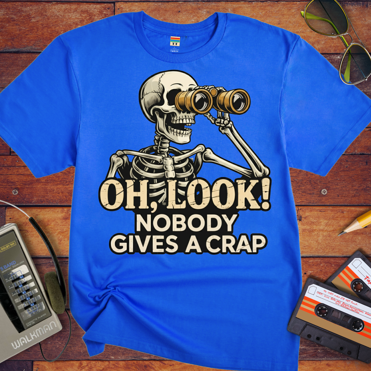 'OH, LOOK! NOBODY GIVES A CRAP' T-Shirt