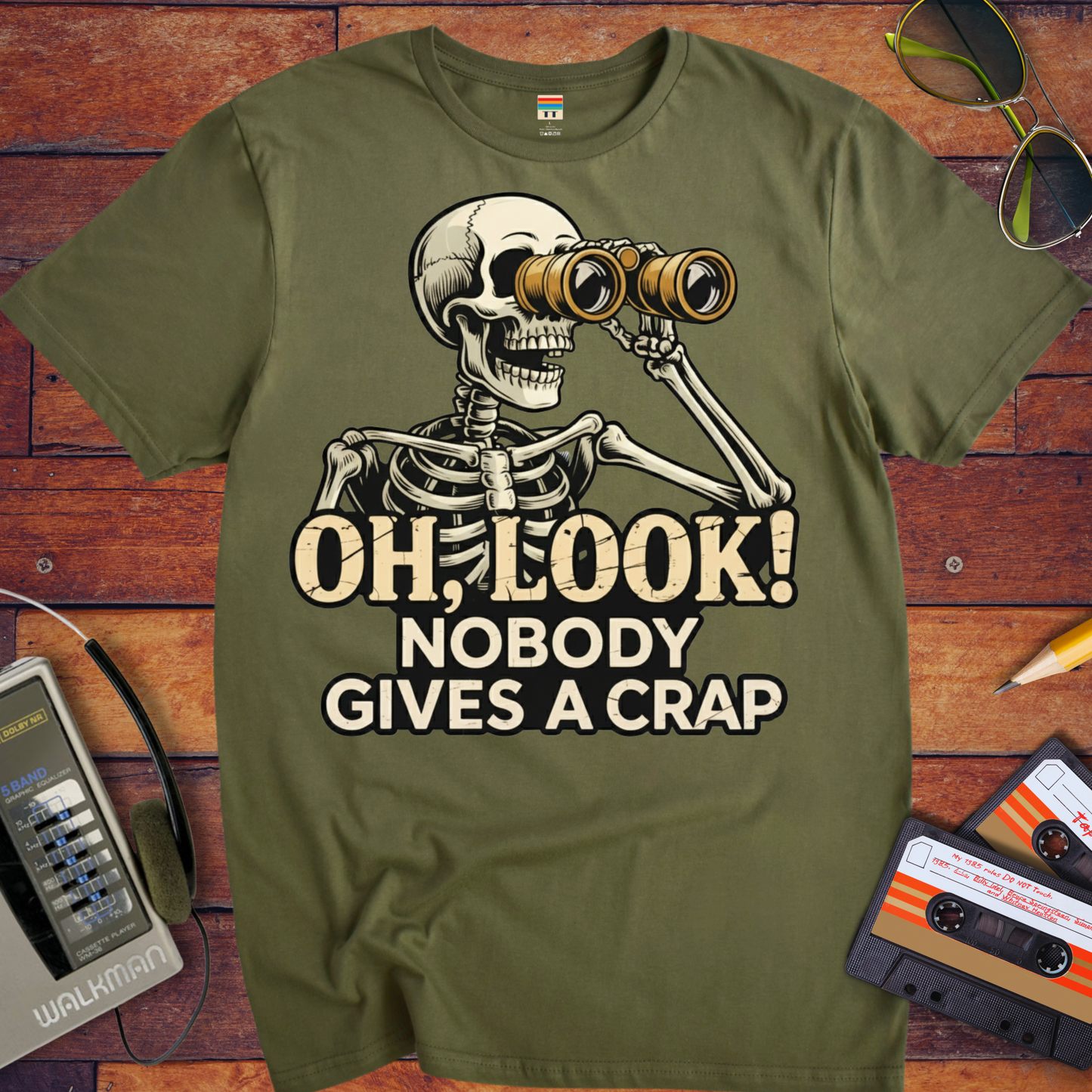 'OH, LOOK! NOBODY GIVES A CRAP' T-Shirt