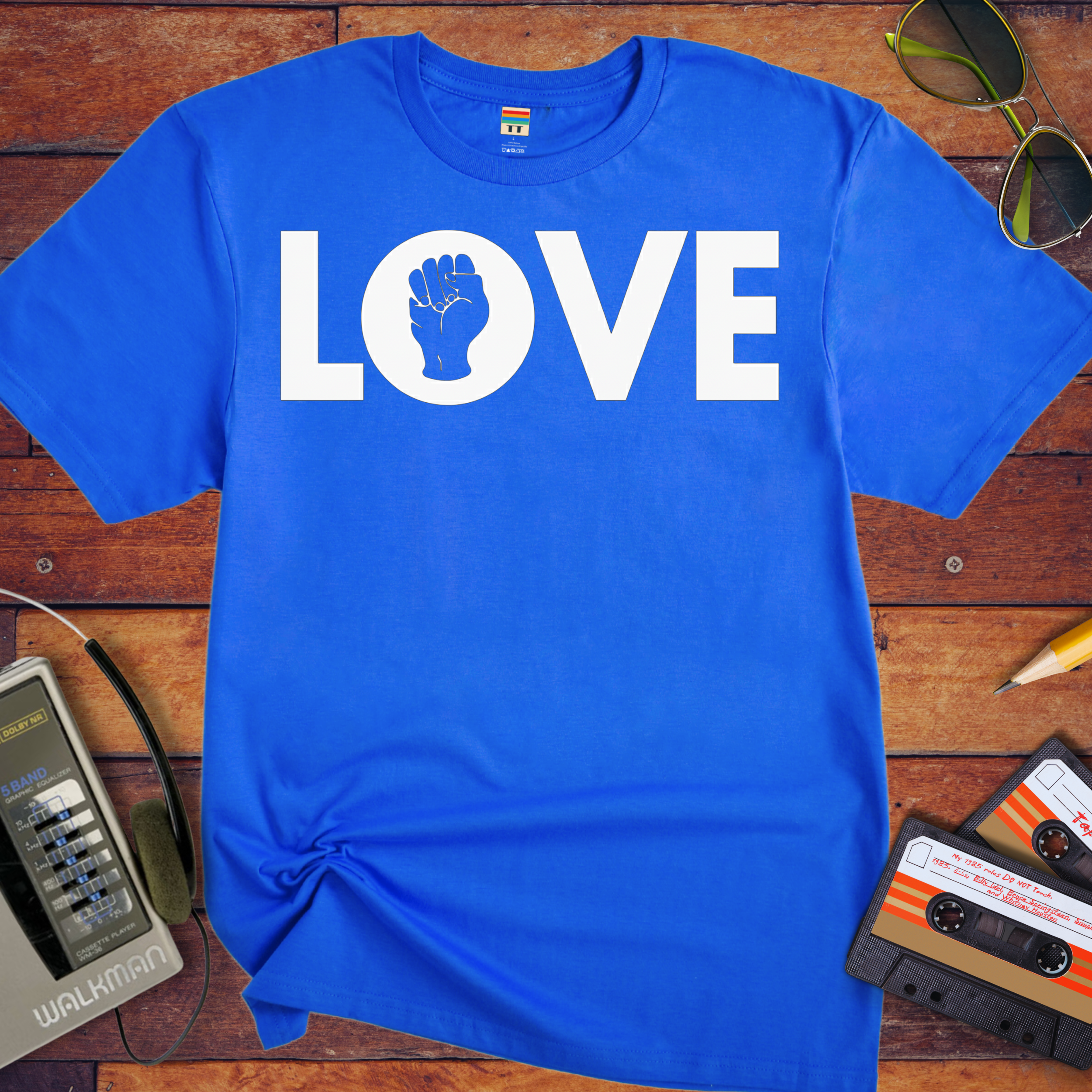 'Love' T-Shirt