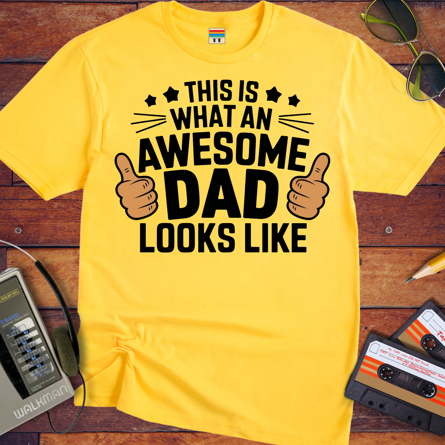 'This is An Awesome Dad Looks Like' T-Shirt