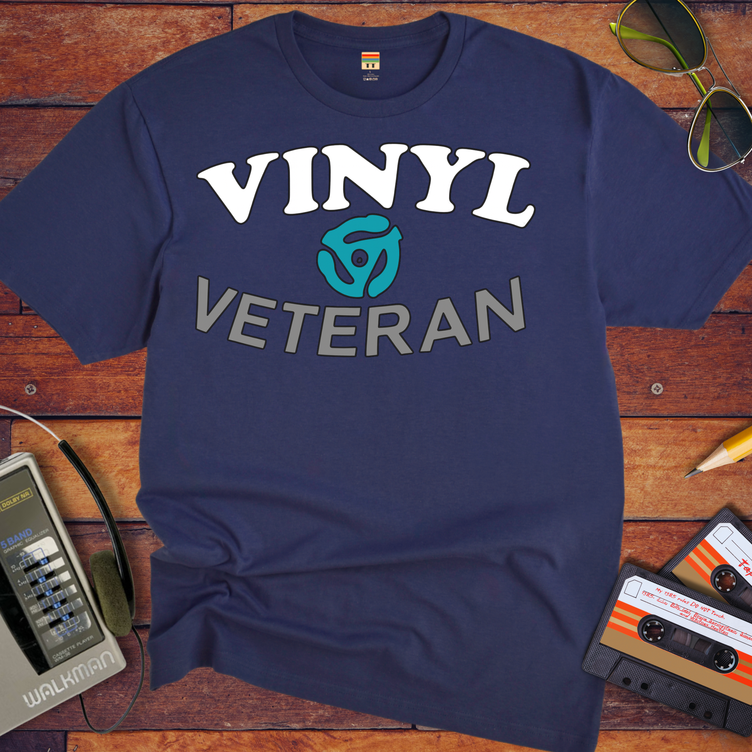 'VINYL VETERAN' T-Shirt